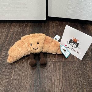 Jellycat Amuseables Croissant SMALL 8.7" 100%Authentic NWT US Ship